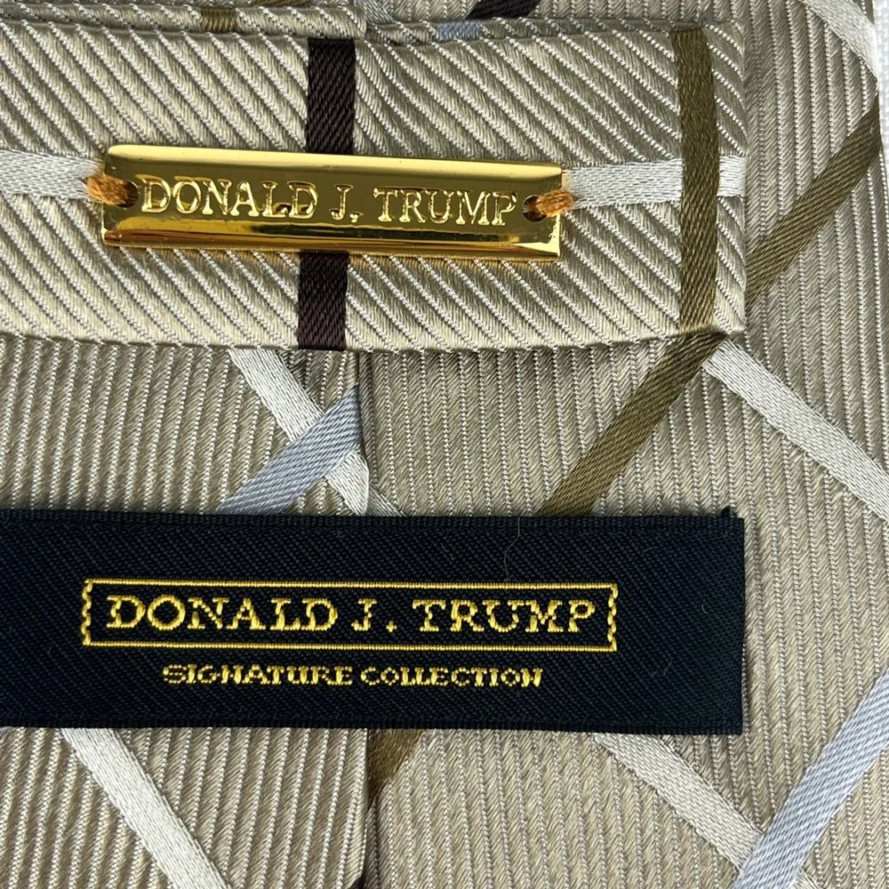Donald J. Trump Silk Tie Mens One Size Champagne Gold Plaid Signature Collection